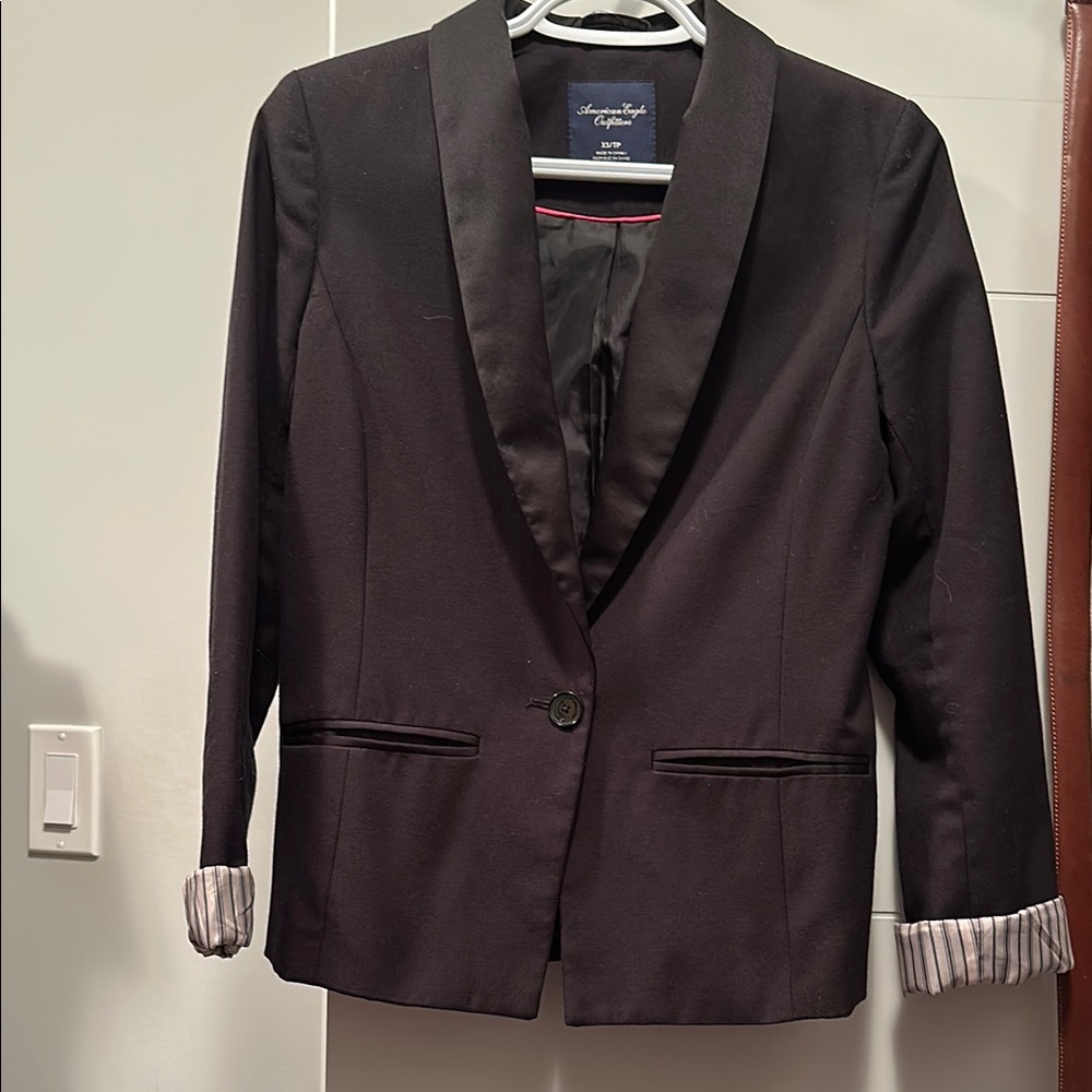 American Eagle Outfitters Black Blazer